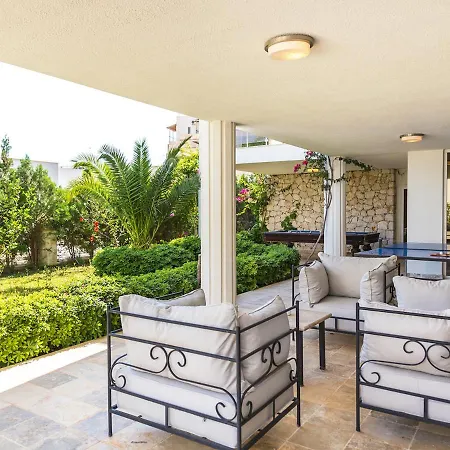 Sleeps 8 Pool Air Con Wifi * Kalkan